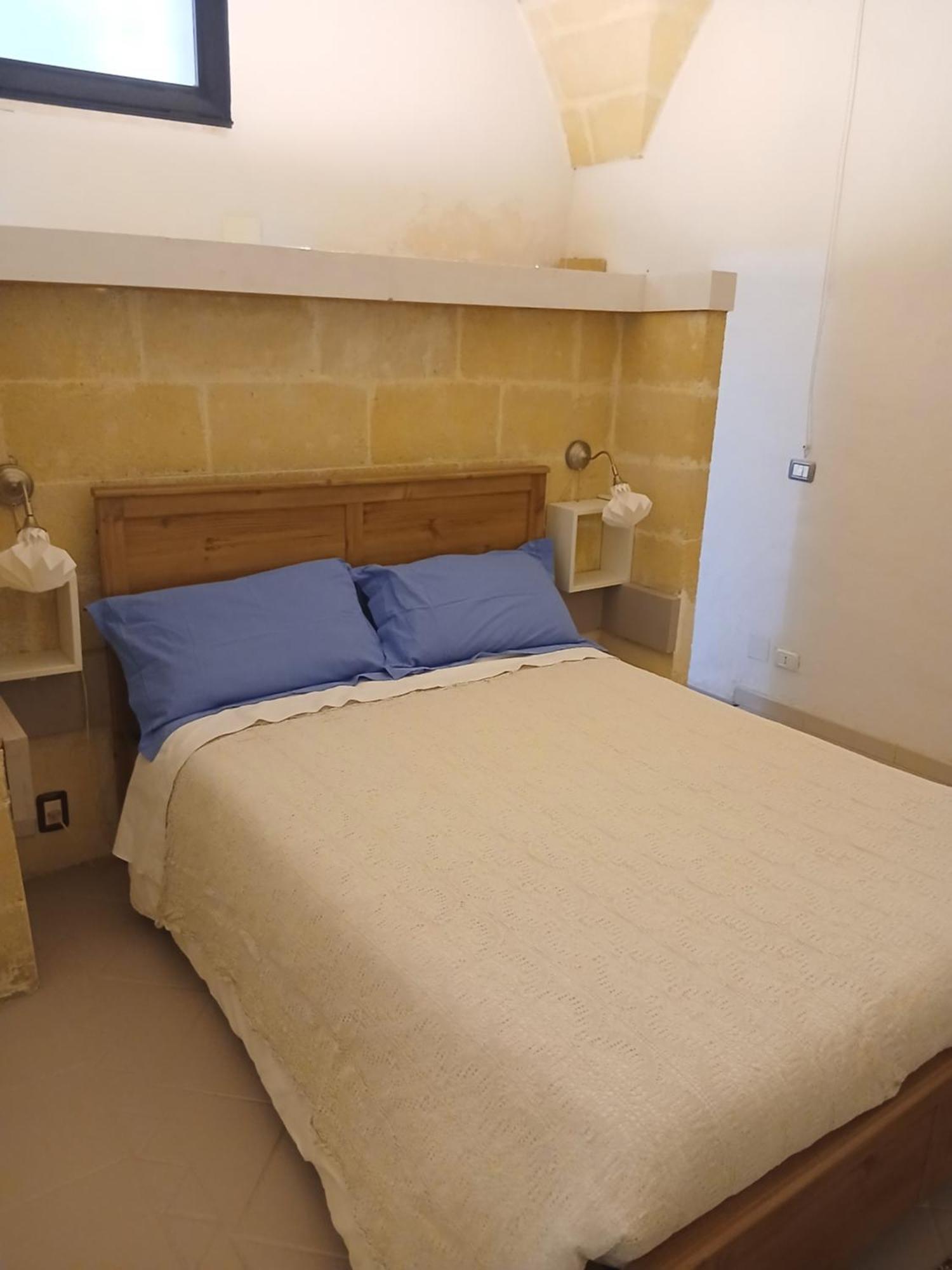 Vico Del Sole B&B Lecce Bagian luar foto