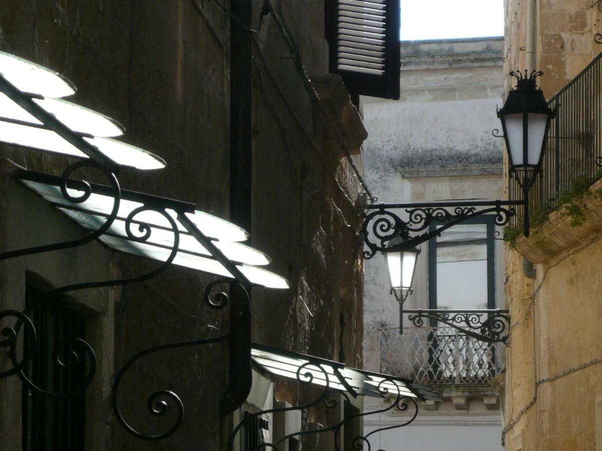 Vico Del Sole B&B Lecce Bagian luar foto